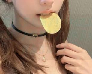 首页刷新了！17c吃瓜又给我带来新鲜的“八卦果”了，今天又要吃瓜耳朵作响了！