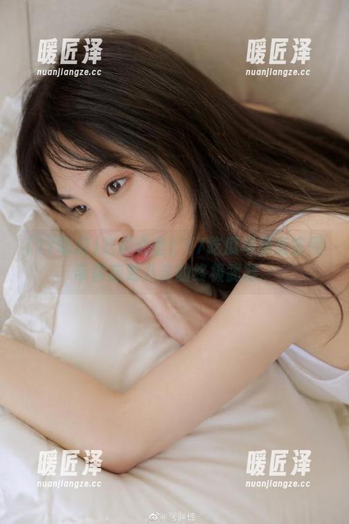 吃瓜必备！17吃瓜苹果版官网带你应对八卦的终极武器。