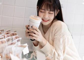 想吃瓜？17吃瓜中心在线为你铺好八卦的路！