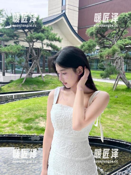 当我登录17吃瓜网，立马被这股气息包围...感觉自己也成了个吃瓜达人。