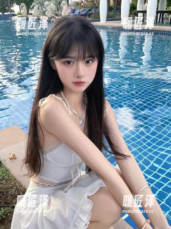 51吃瓜苹果版官网入口能带我穿越至吃瓜大片现场吗？开个门我试试！