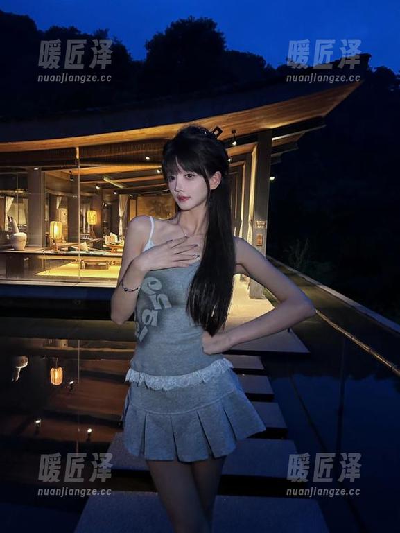 51吃瓜网taipei登录，娜娜为我倾情献上花样吃瓜套餐！