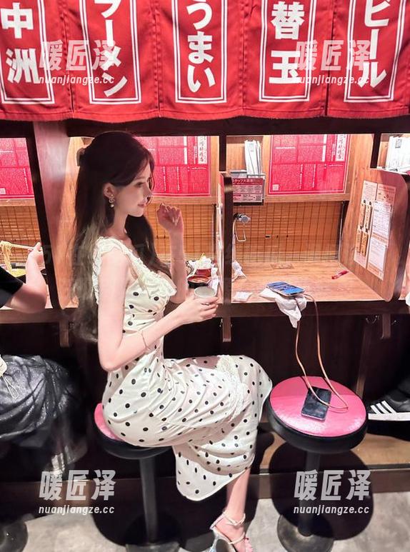 51在线吃瓜 在51在线吃瓜,误打误撞获取别具一格的资源,有点小意思