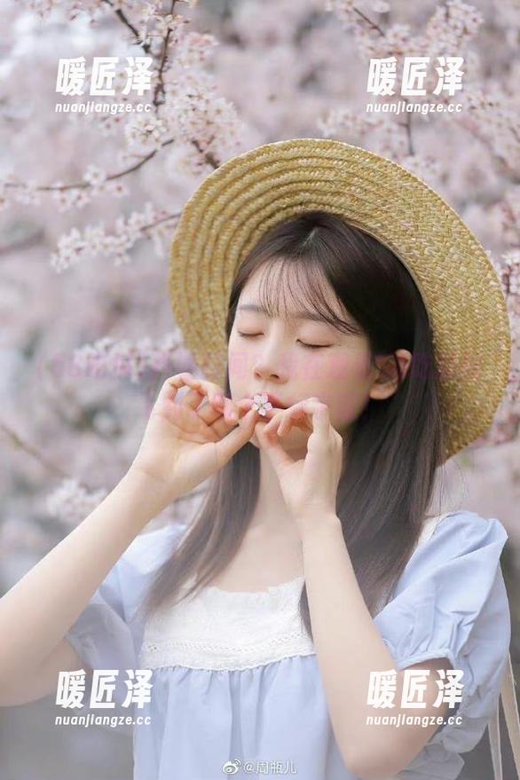 58吃瓜 折叠时间?我在观看58吃瓜时飞到了哪个平行宇宙!