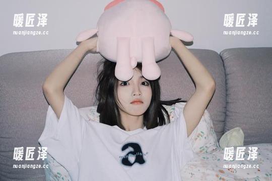 打开718.sx的入口，感受一下这超乎寻常的八卦风暴？