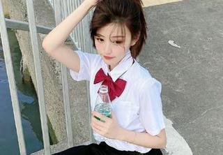 跟随91吃瓜群众苹果版，躺在沙发上的美好时光不再是传说！