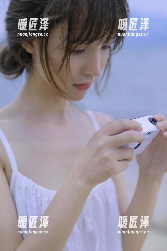 91黑料网 决定下载91黑料网,这感觉就像一次迷失在八卦海洋的冒险!