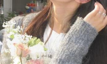 我悄悄走进“免费吃瓜”的传送门，和一群吃瓜网友聊起来，心情竟然瞬间变得轻松。