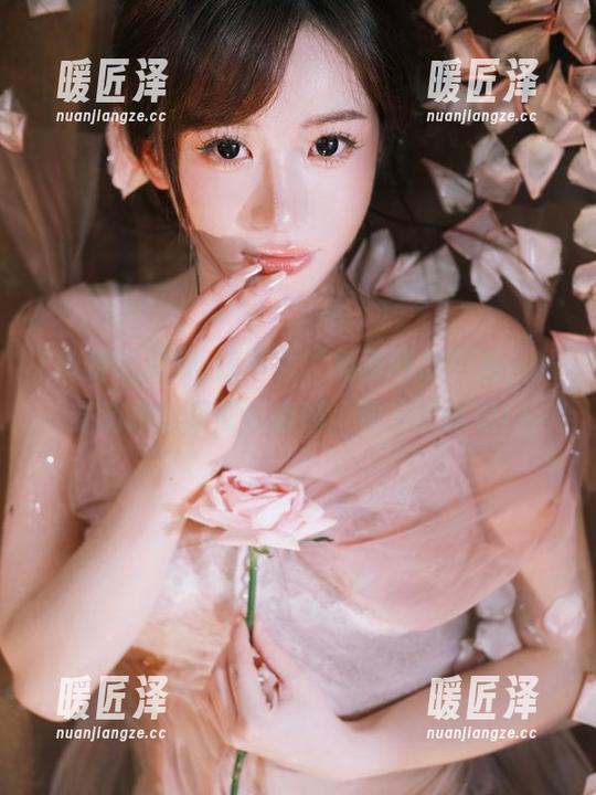听说下载“免费吃瓜”后，八卦消息比闺蜜还靠谱，快来试试吧！