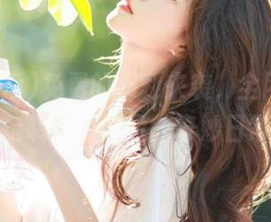 免费的福利来袭，全网吃瓜带你玩转草根明星的奇妙日常！