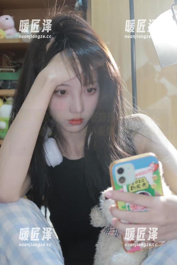 冲哥精选 想看看冲哥精选苹果版黑料第一集?哈哈,准备好小板凳,我要边吃边看了!