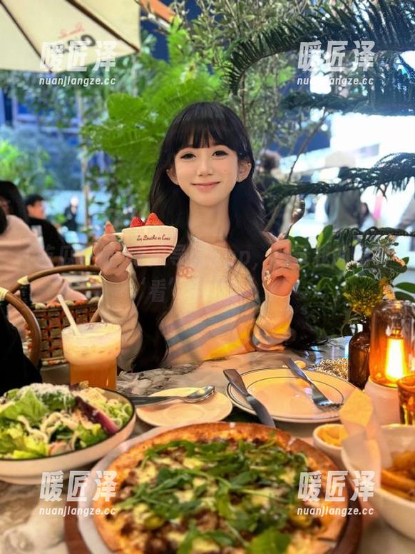 吃瓜导航app，记录我的精彩‘看’与‘说’！