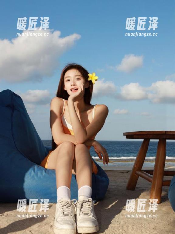 吃瓜网 当你在吃瓜网首页看直播,仿佛自己变成了八卦场的VIP,实在是个中乐趣。
