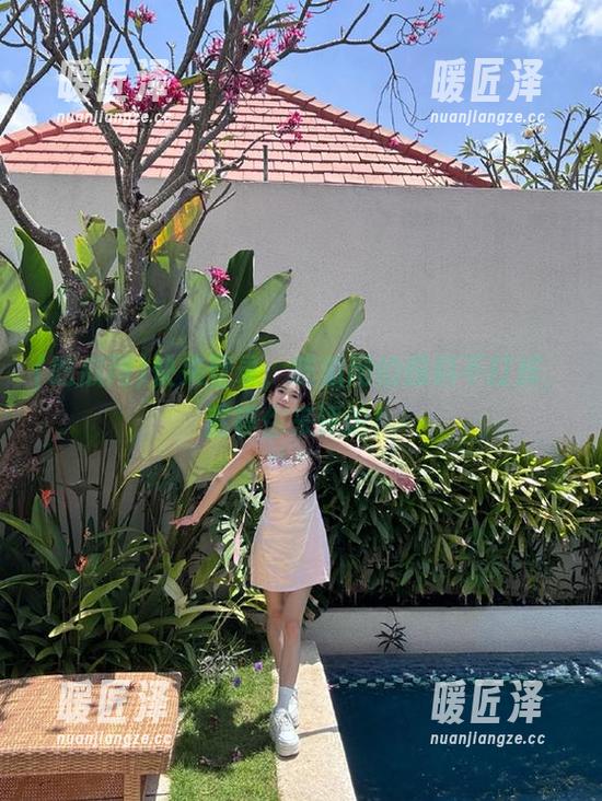 快来登录，吃瓜网的爆料不打烊，就等你来评论！