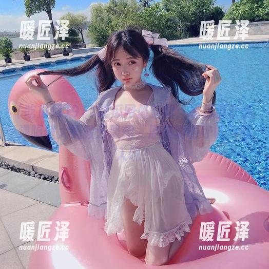 911吃瓜网最新闻：朝阳群众偶遇隔壁大妈教云吸烟，原来真的可以云吸入呢？