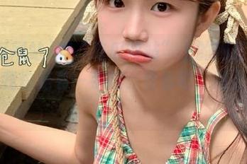 蹭“吃瓜网站”上的网红传送门，我也是有一手的，看看吧，绝不无聊！
