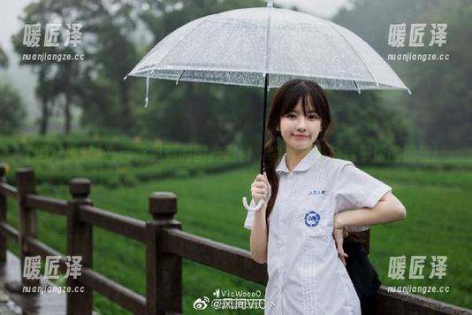 在首页见到的国产黑料，瞬间升级成我午饭的谈资！