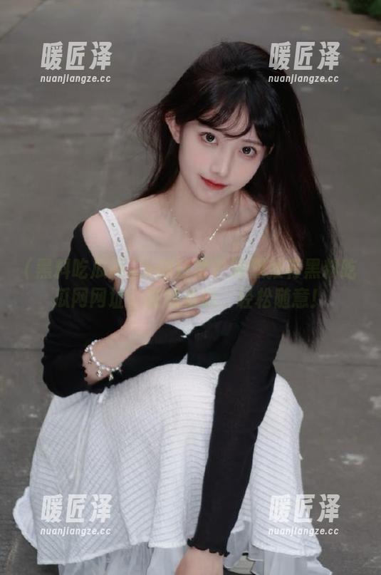 无聊日常？强烈推荐黑料吃瓜网网址，在线看瓜，轻松随意！