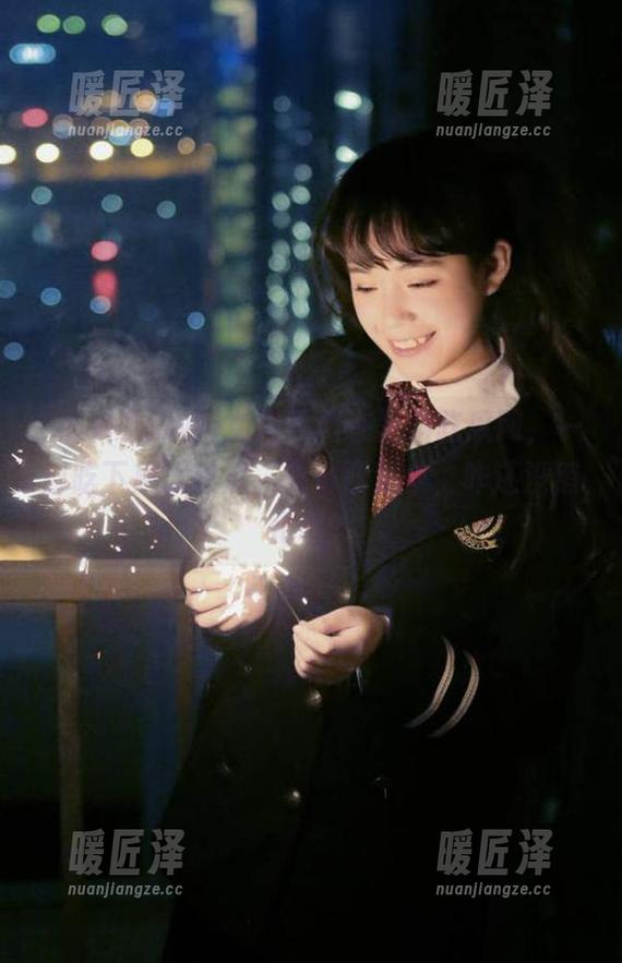 黑料吃瓜网 免费爆料在黑料吃瓜网,一口吃下超大热瓜,果香四溢中,咋还没消化呢?