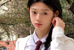 黑料在线app，帮助追寻最不会舔狗的瓜！只需一键，快乐满分！