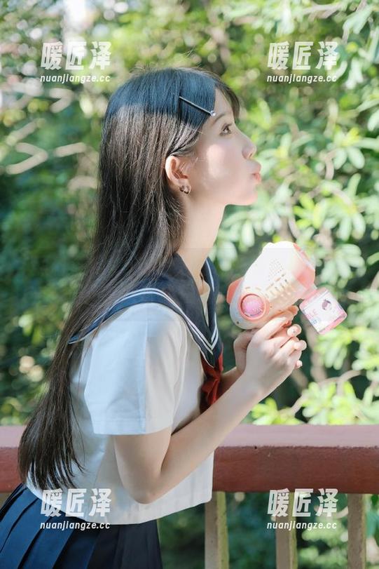 登录万篇长征黑料正能量51，瓜还没吃饱就开始想重播剧情了……
