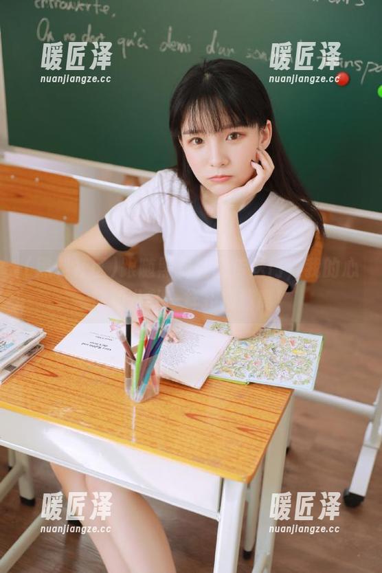 跟随黑料社区传送门，我的心情和八卦一样扑朔迷离！