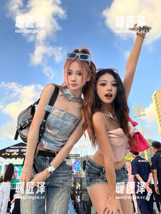 黑料社区 有毒的网站,永不迷路的吃瓜之旅,黑料社区还有姐妹呢!