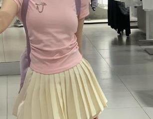 一路瓜果香，黑料社区导航带你遨游无尽的官网入口迷宫。