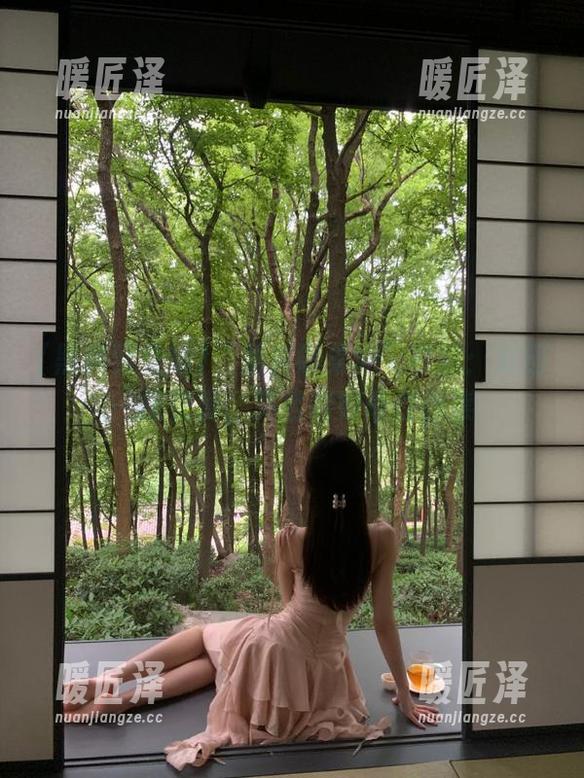 黑料聚集地 “黑料聚集地”导航:瓜田一探究竟,莫名的好奇在作祟