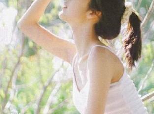观看《黑料视频网》就像泡维他命C，酸中带甜，却又停不下来，太上瘾了！